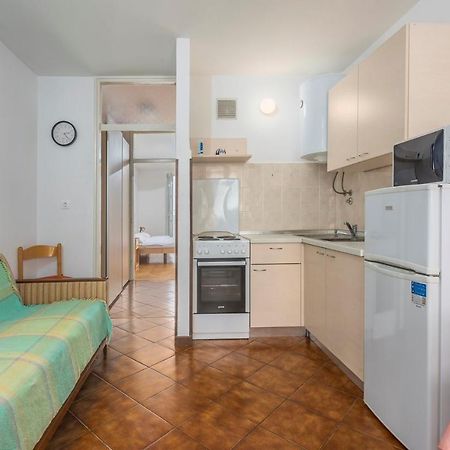 Peskera Apartments Tomicic Porec Exterior photo